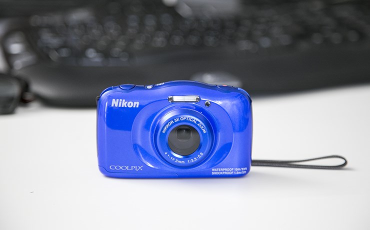 Nikon_Coolpix_S33_povoljan-vodootporan-fotoaparat-recenzija_2.jpg